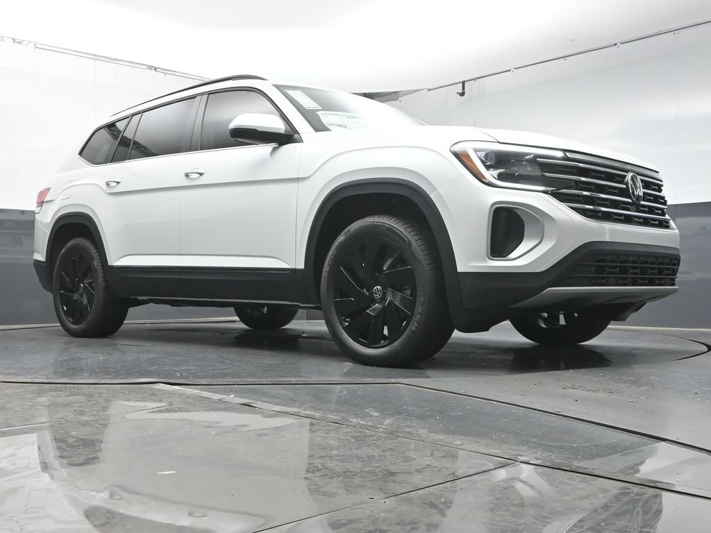 New 2026 Volkswagen Atlas SE FWD image 41