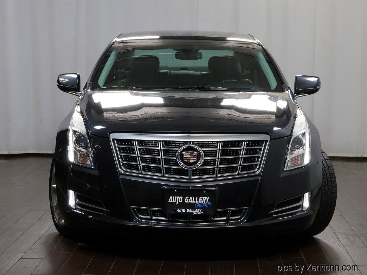 Used 2013 Cadillac XTS Luxury FWD image 4