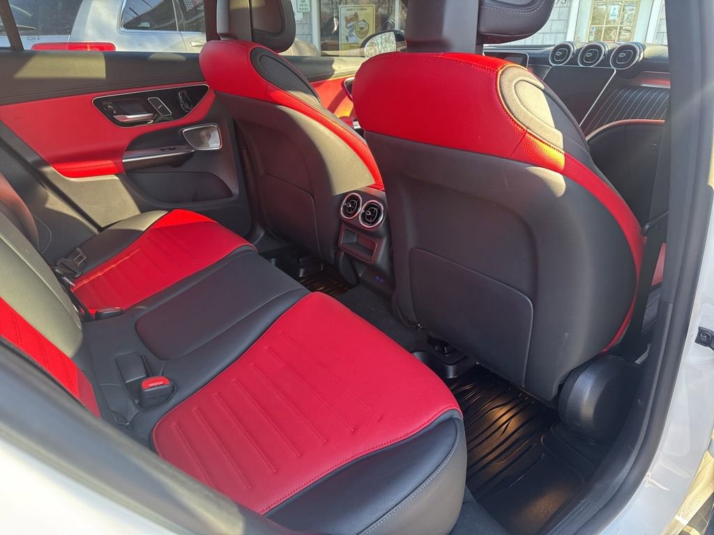 Used 2024 Mercedes-Benz GLC 300 4MATIC image 41