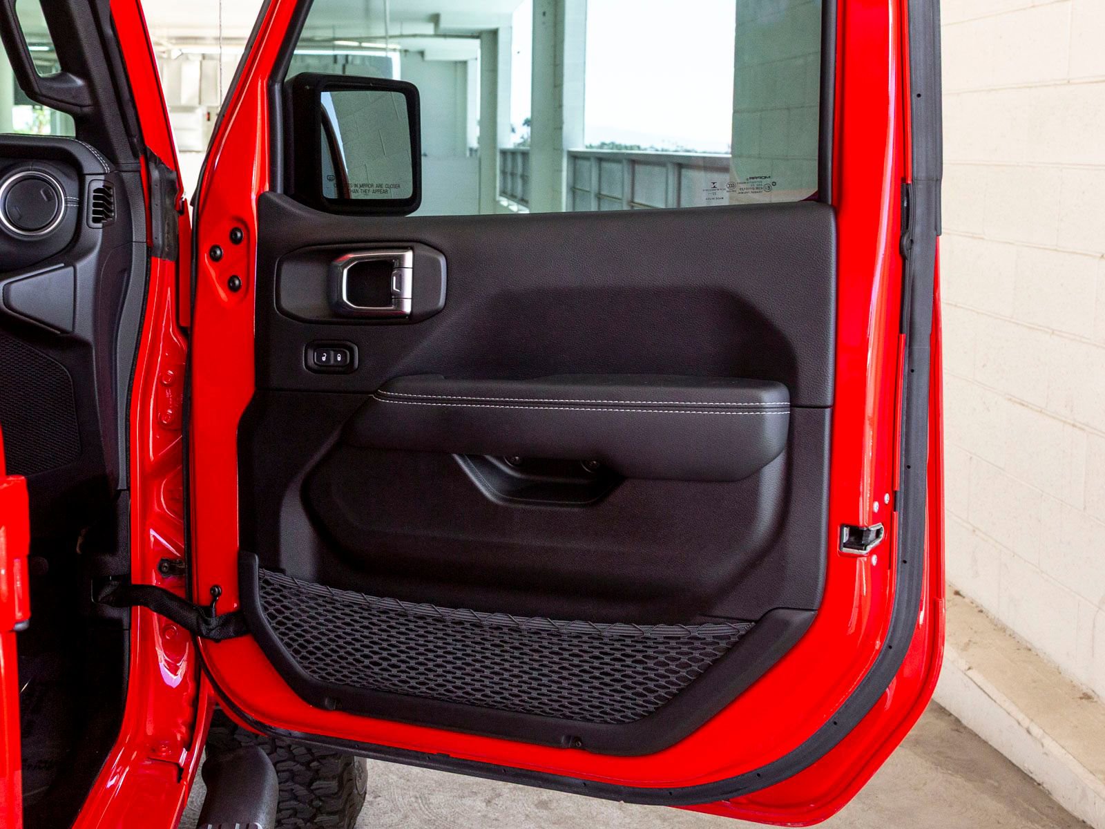 Used 2023 Jeep Wrangler Unlimited Rubicon 4xe image 27