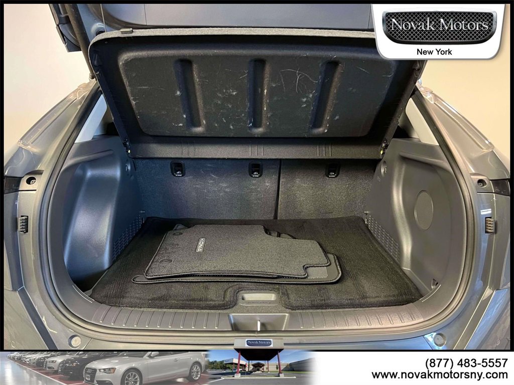 Used 2025 Hyundai Kona Limited image 12