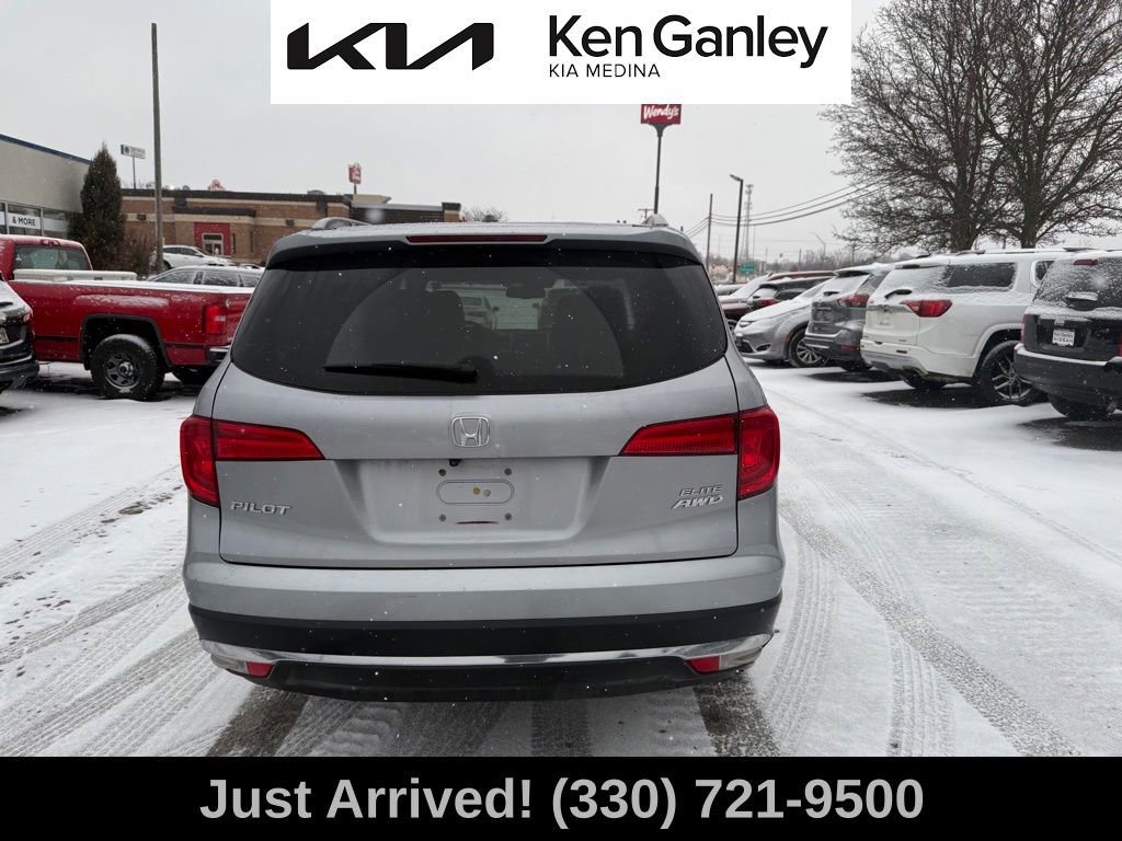 Used 2017 Honda Pilot Elite image 6