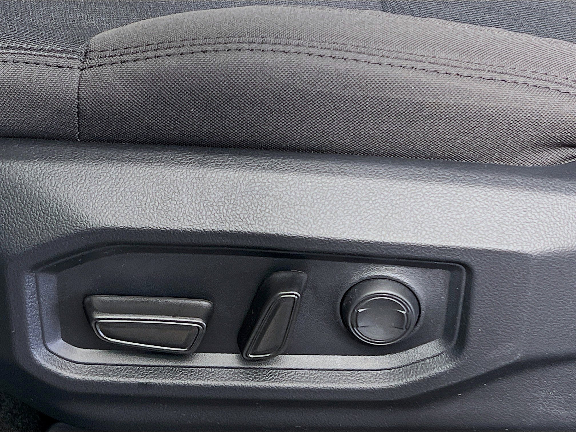 Used 2025 Toyota Tundra SR5 w/ TRD Off-Road Package image 15