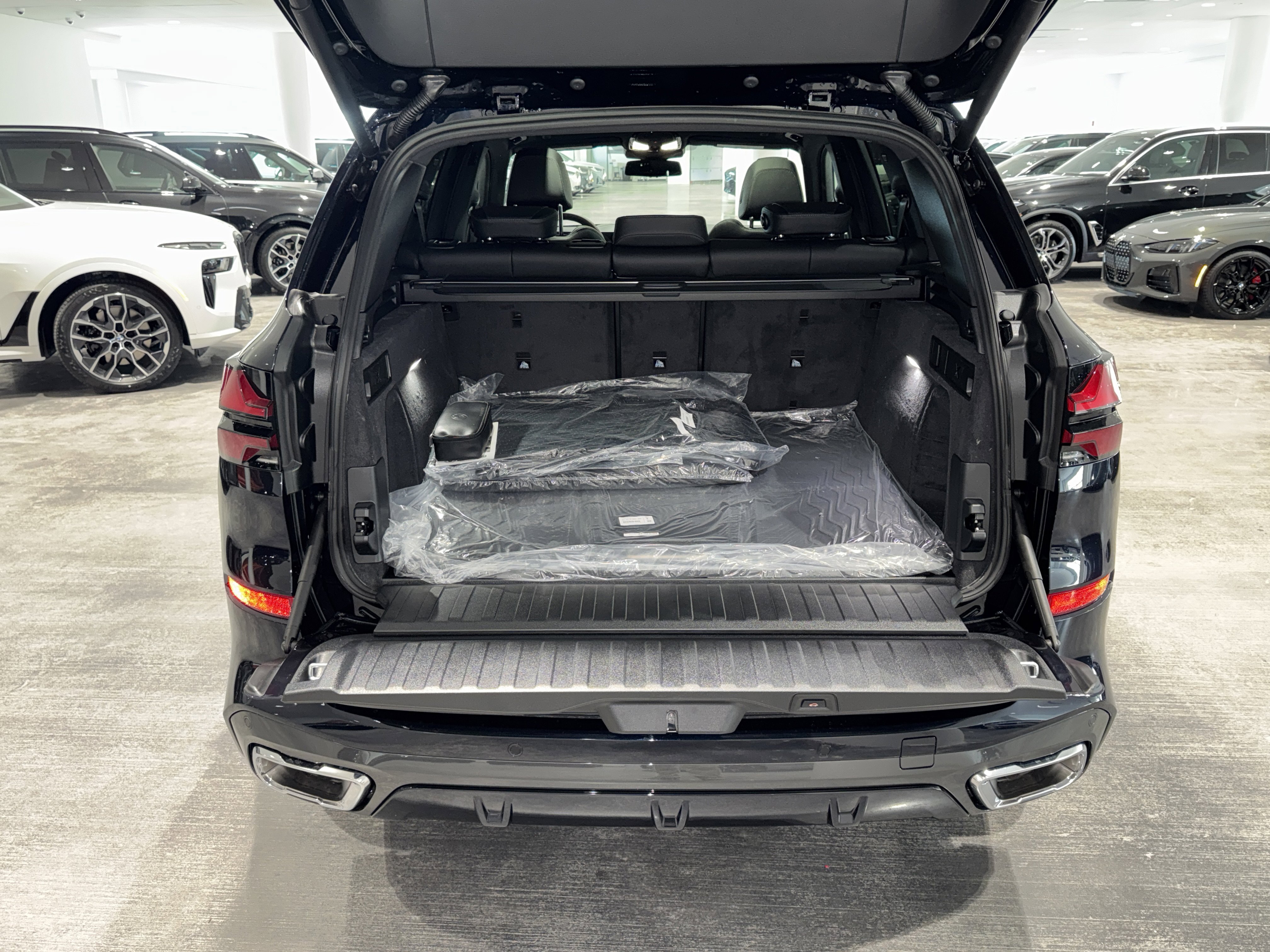 New 2026 BMW X5 sDrive40i w/ Executive Package image 12