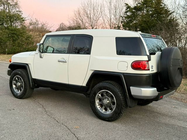 Used 2011 Toyota FJ Cruiser 4WD image 4