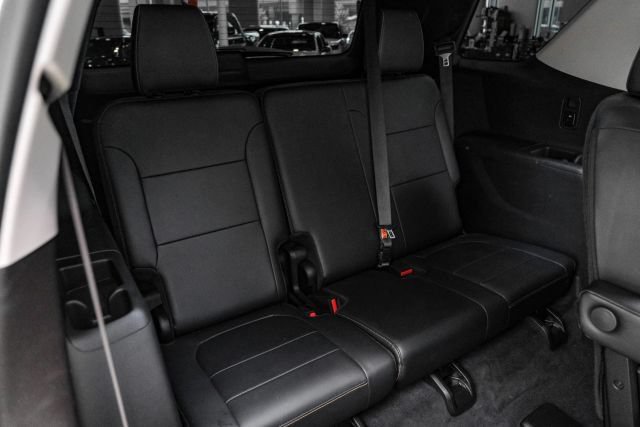 Used 2019 Chevrolet Traverse RS w/ LPO, Floor Liner Package FWD image 45