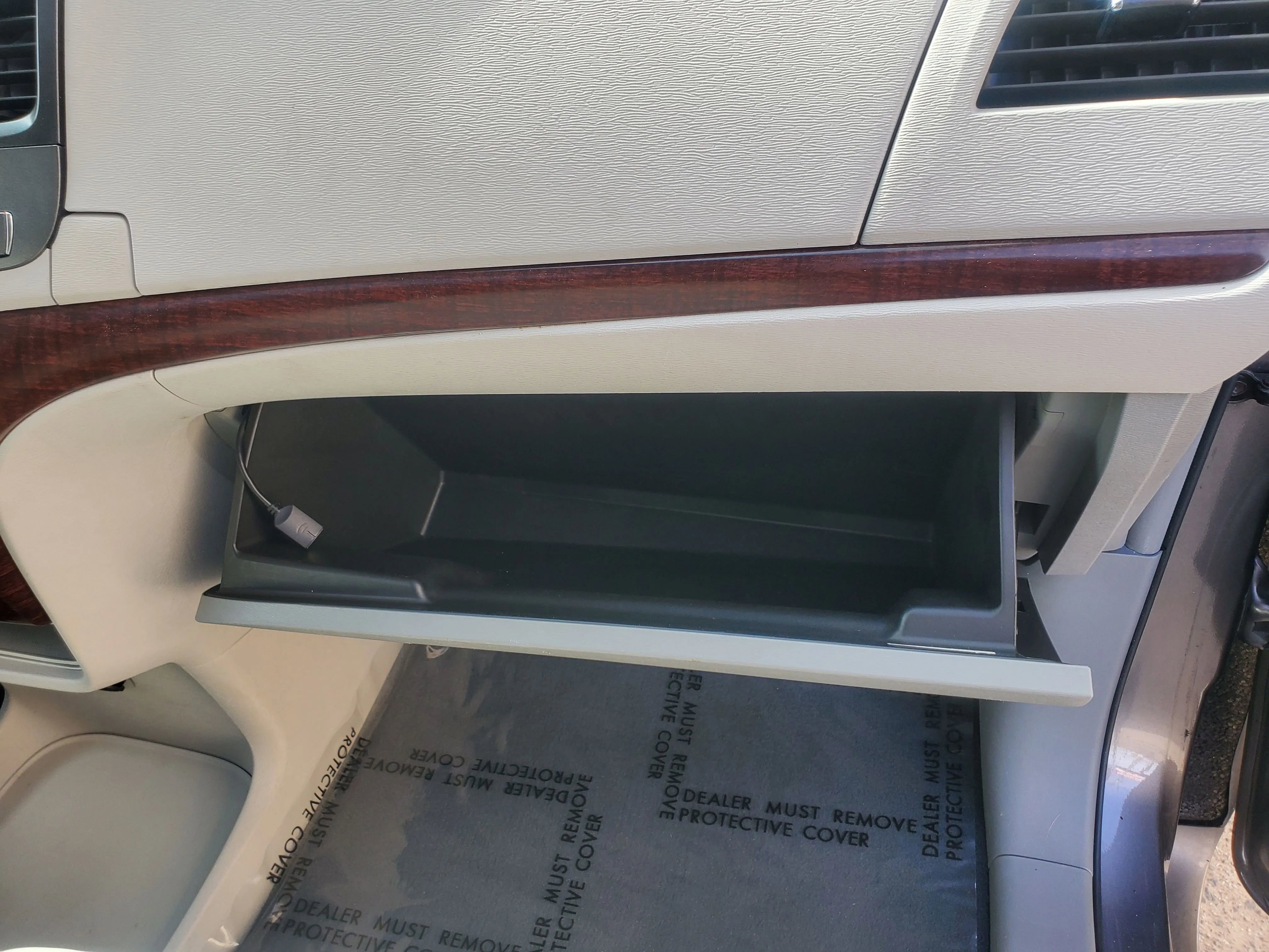 Used 2012 Toyota Sienna XLE w/ XLE Navigation Pkg FWD image 34