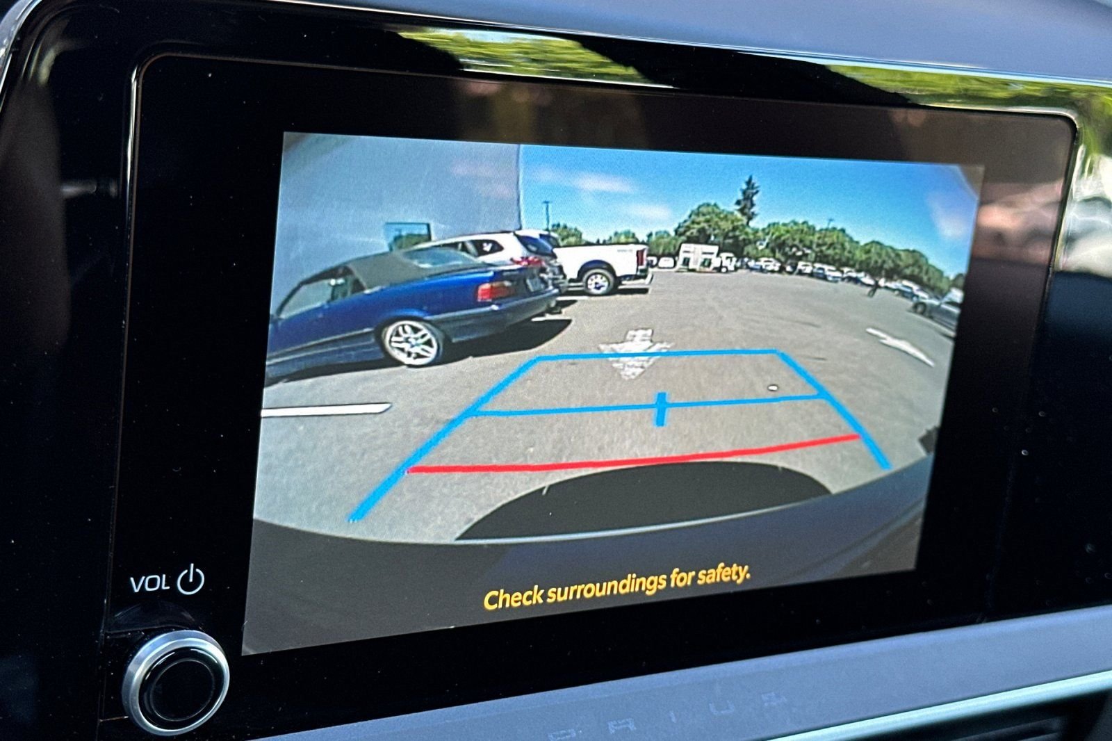 Used 2024 Toyota Prius Prime FWD image 21