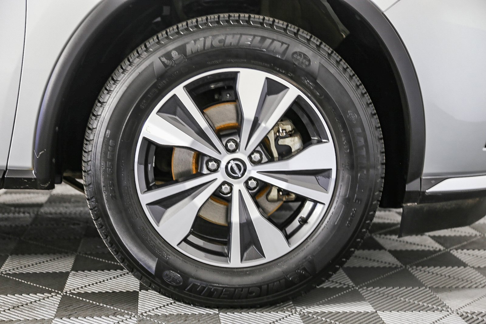 Used 2023 Nissan Murano SV image 9