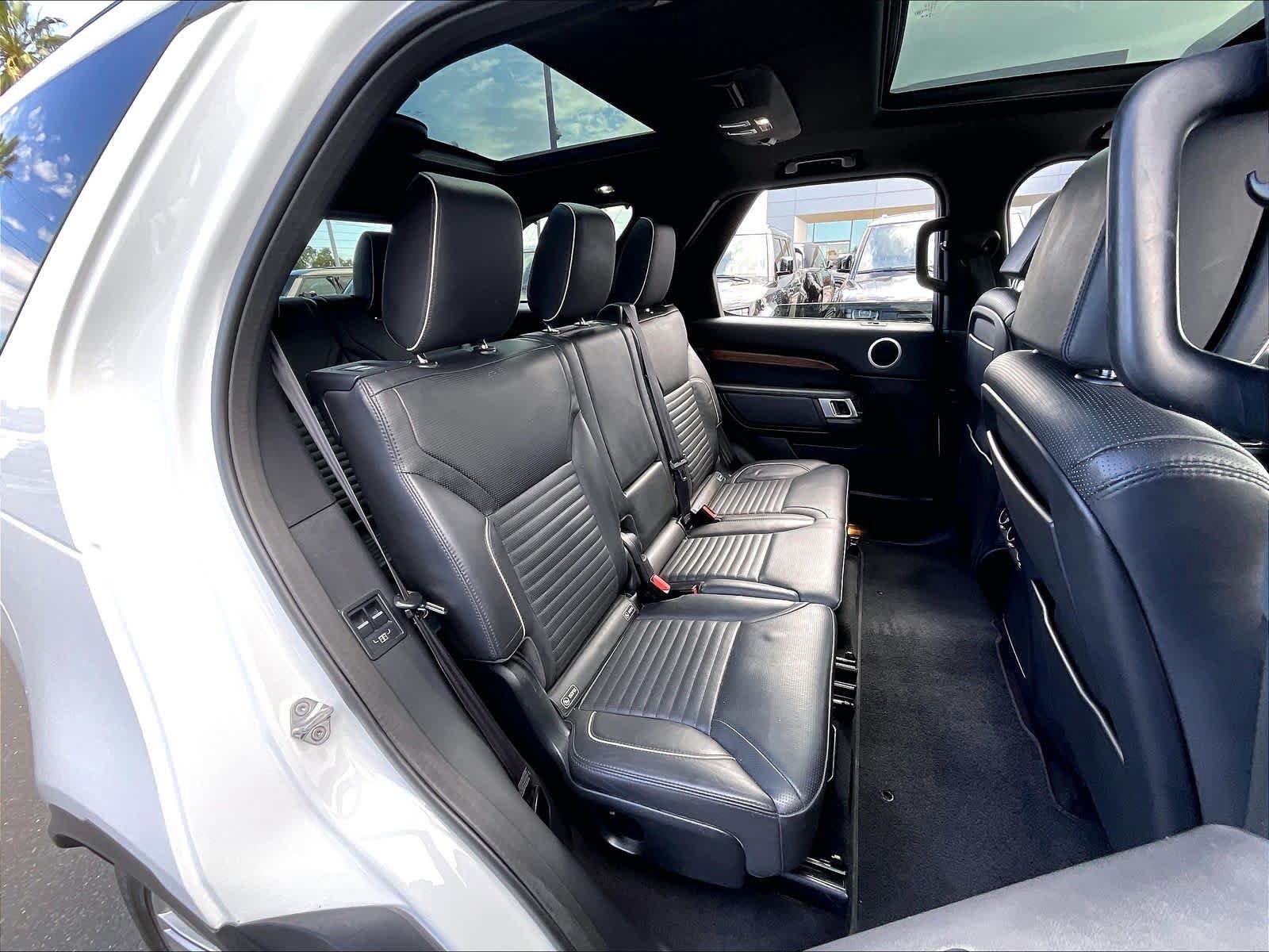 Used 2018 Land Rover Discovery HSE Luxury AWD/4WD image 29