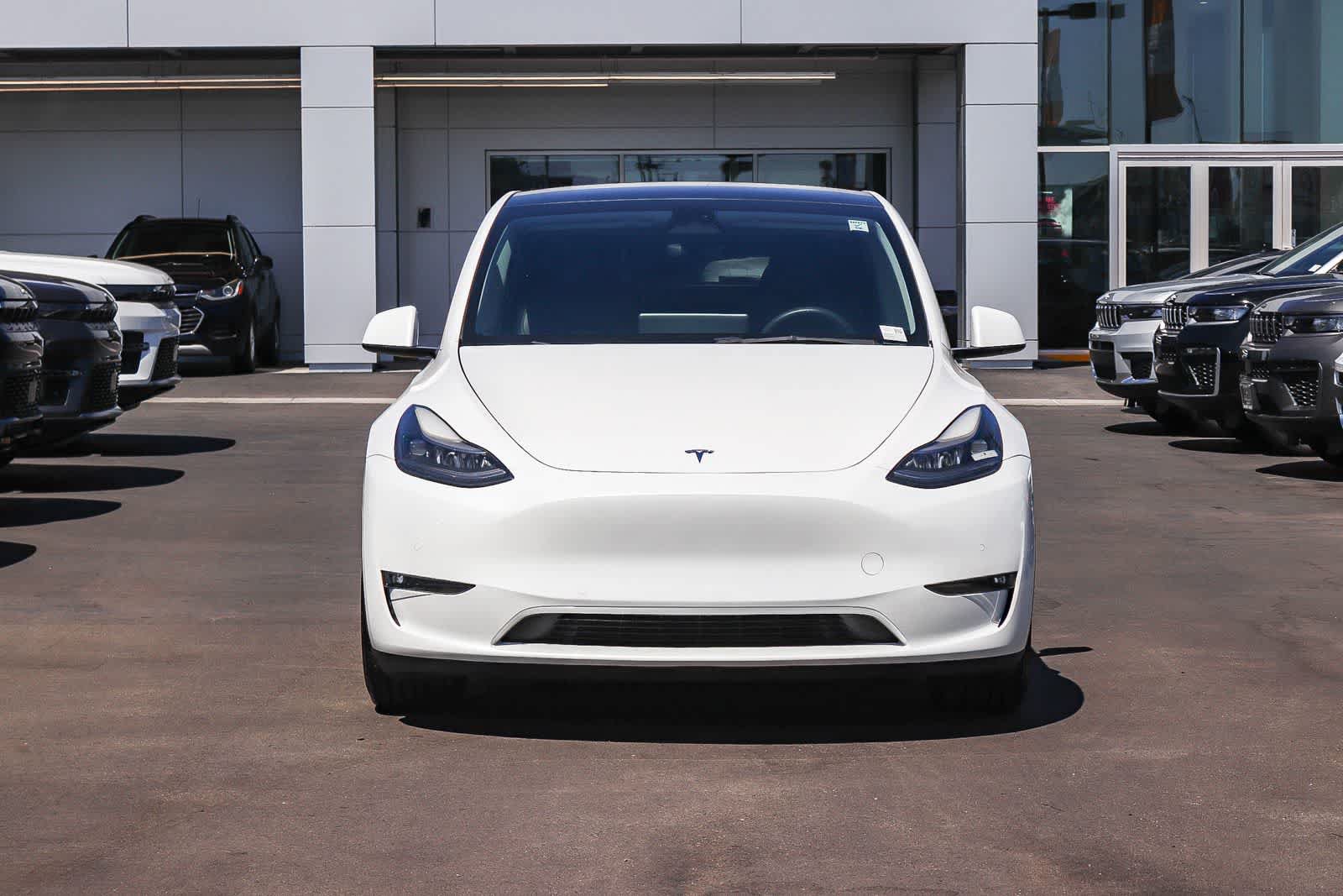 Used 2022 Tesla Model Y Performance AWD/4WD image 2