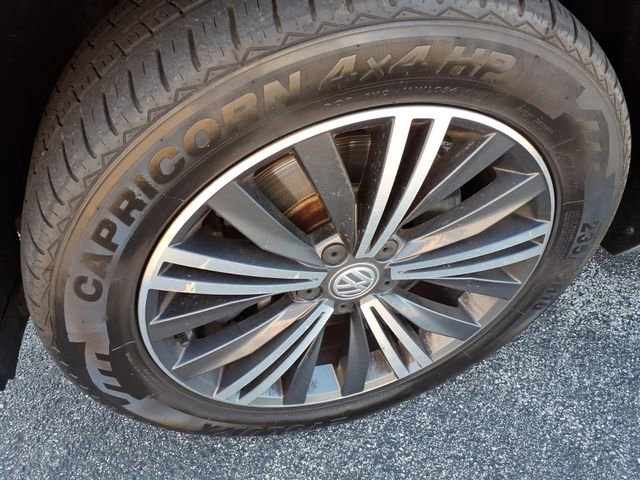 Used 2019 Volkswagen Tiguan SEL FWD image 8
