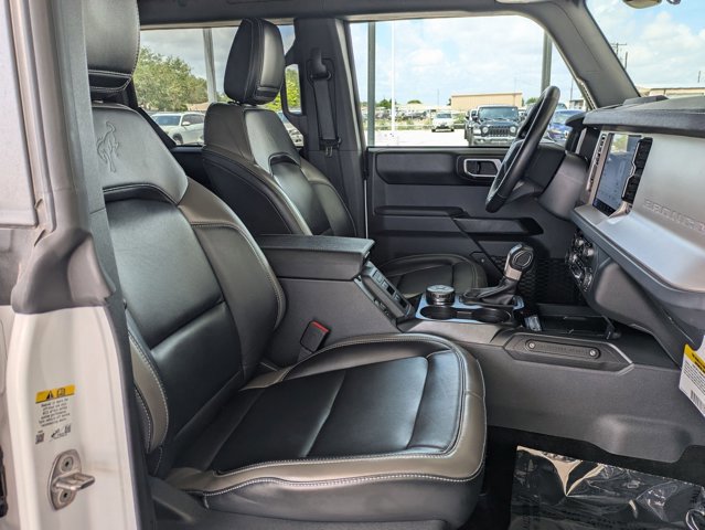 Used 2025 Ford Bronco Outer Banks AWD/4WD image 21