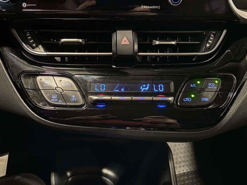 Used 2020 Toyota C-HR LE FWD image 30