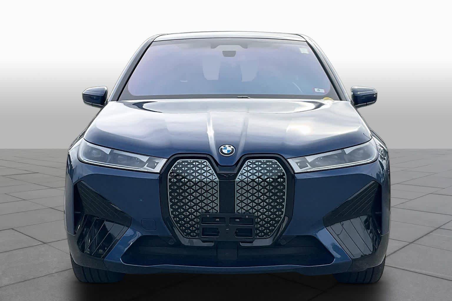 Certified 2024 BMW iX xDrive50 w/ Premium Package AWD/4WD image 3