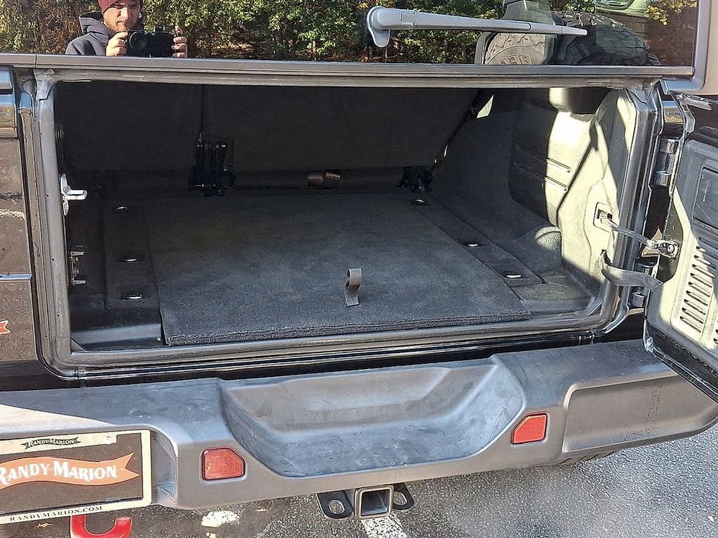 Used 2024 Jeep Wrangler Unlimited Rubicon image 29