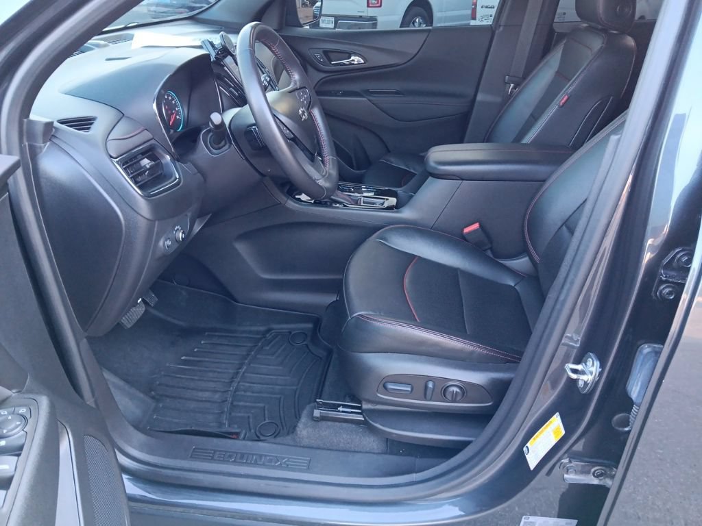 Used 2022 Chevrolet Equinox RS w/ RS Leather Package FWD image 29