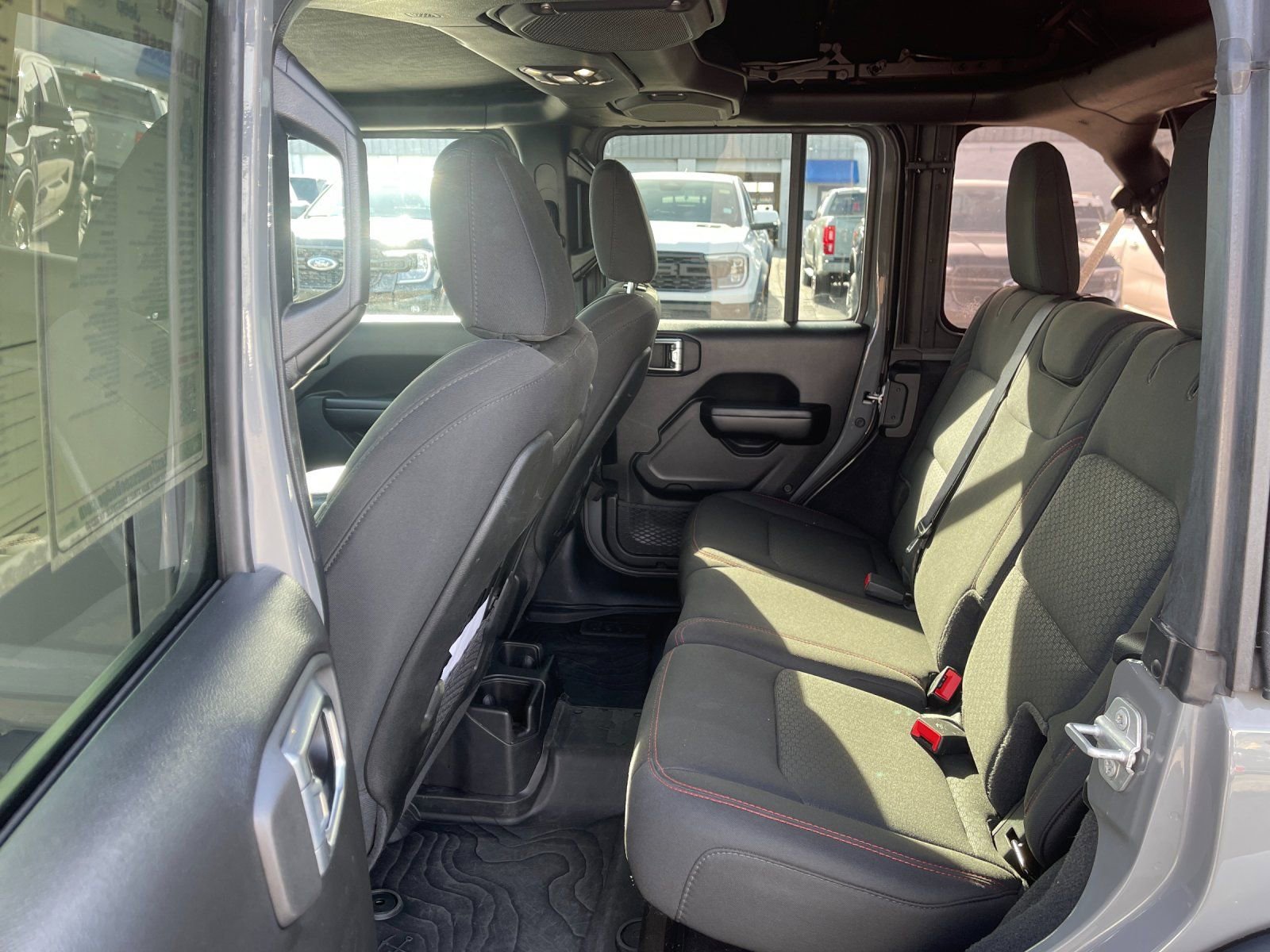 Used 2021 Jeep Wrangler Unlimited Rubicon image 9