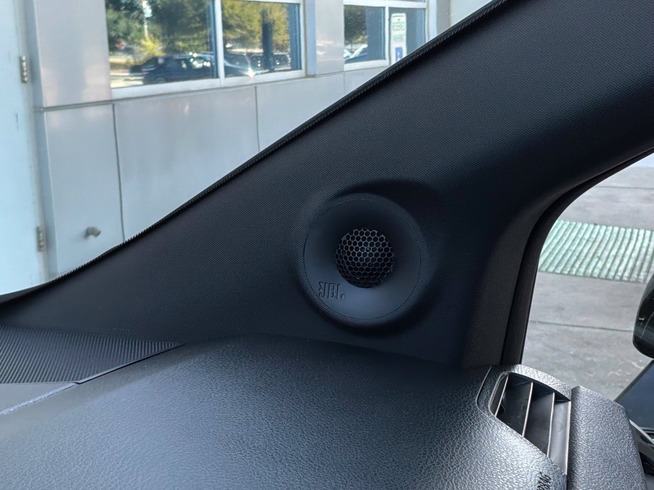 New 2026 Toyota Sienna Limited FWD image 40