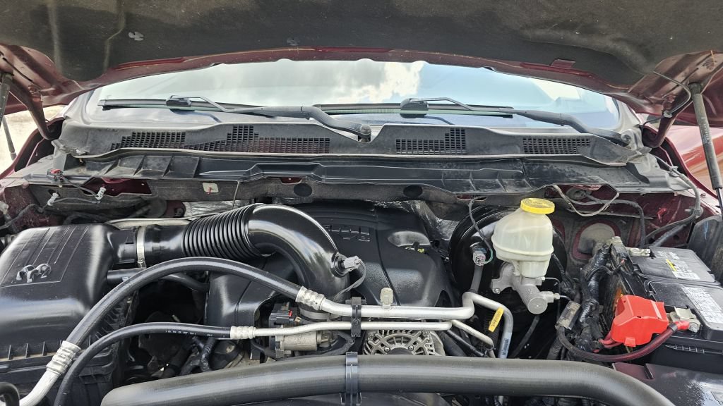 Used 2017 RAM 1500 Express AWD/4WD image 13