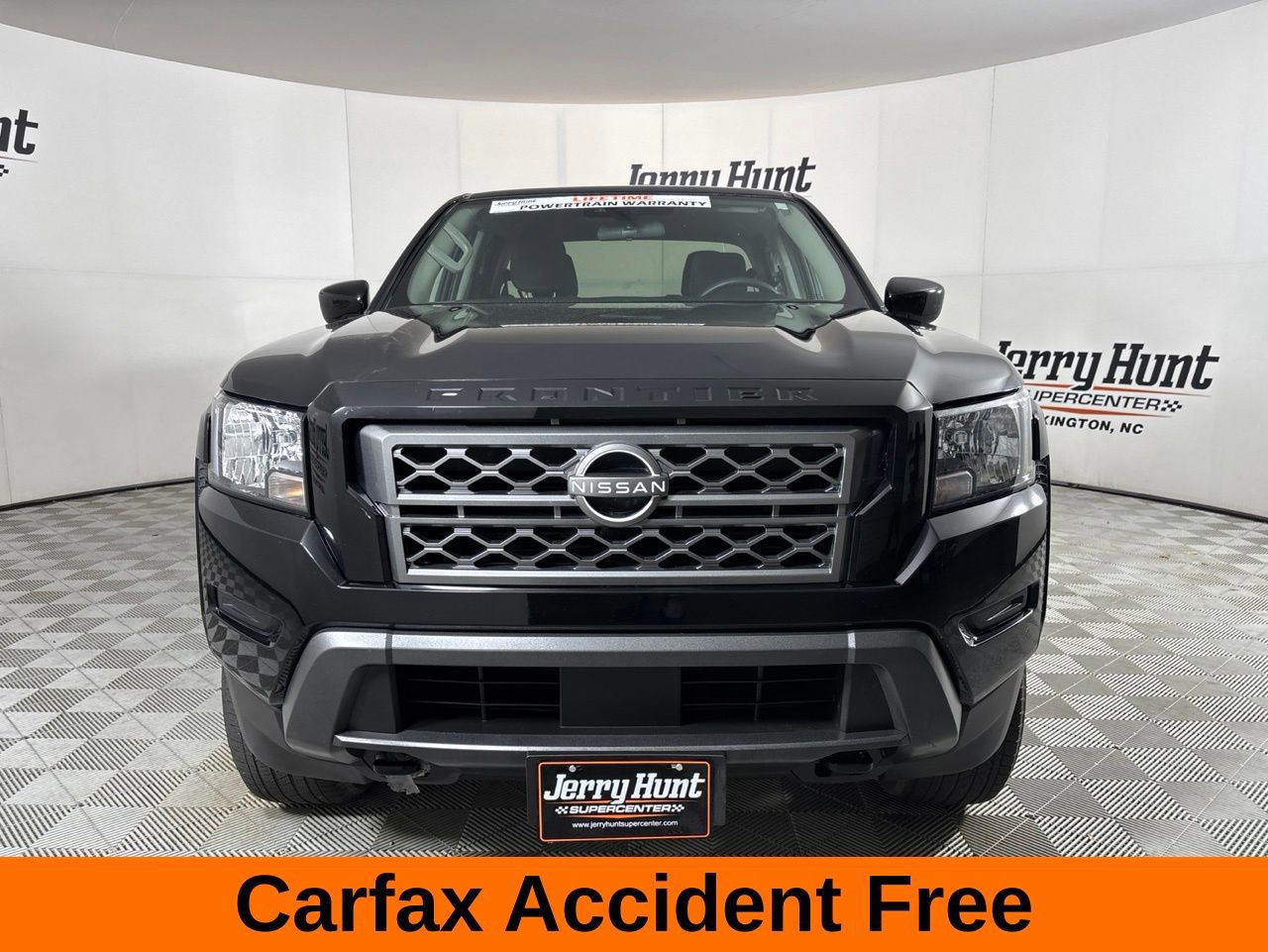 Used 2023 Nissan Frontier SV w/ Tow Package AWD/4WD image 3