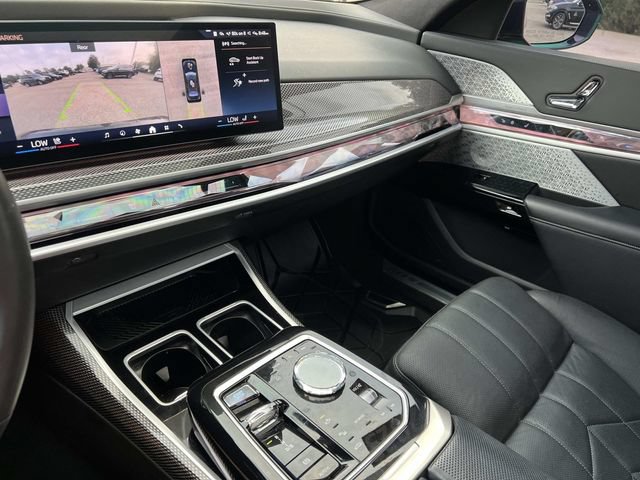 Used 2023 BMW i7 xDrive60 AWD/4WD image 37