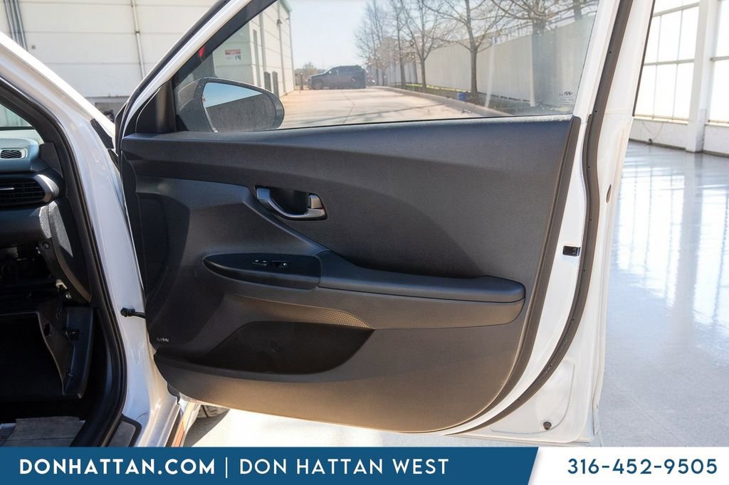 Used 2020 Hyundai Veloster N image 21