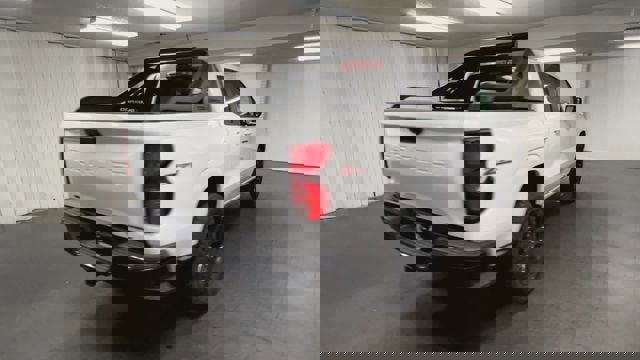 New 2025 Chevrolet Colorado Z71 w/ Midnight Edition image 8