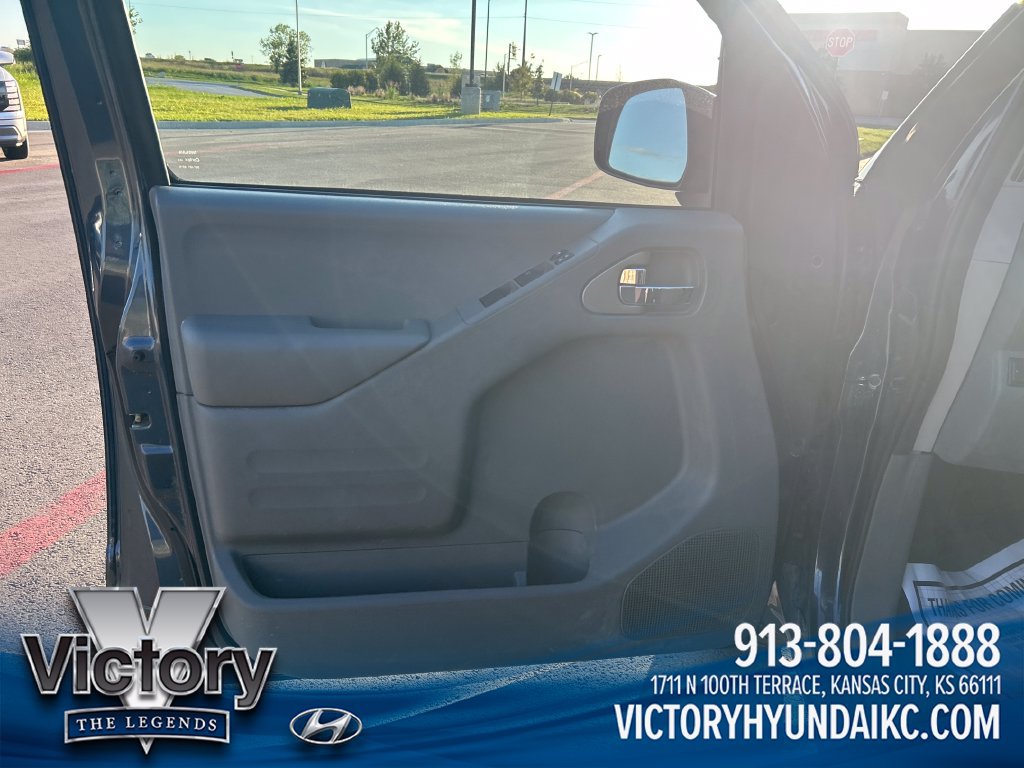Used 2019 Nissan Frontier SV RWD image 11