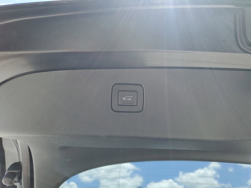 Used 2025 Buick Envista Preferred w/ Convenience I Package FWD image 7