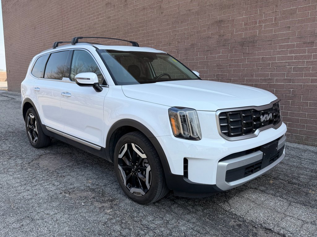 Used 2025 Kia Telluride S image 7