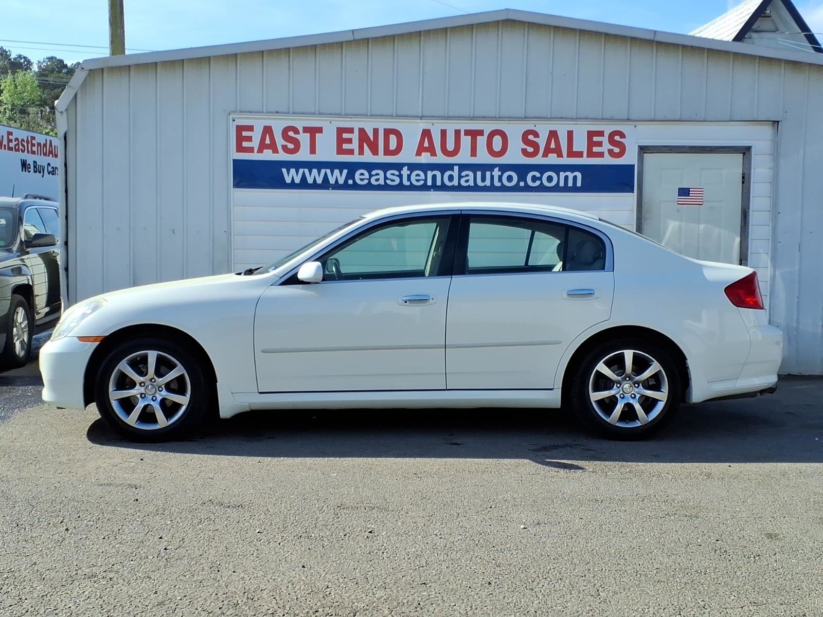 Used 2005 INFINITI G35 x Sedan w/ (P03) Premium Pkg C AWD/4WD image 2