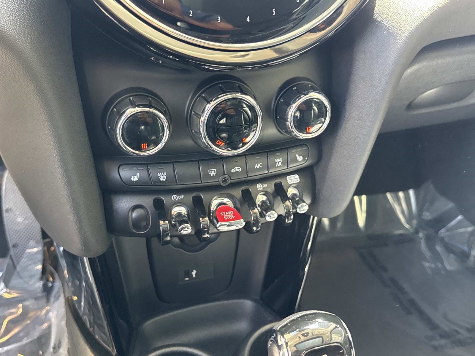 Certified 2023 MINI Cooper S w/ Multitone Edition FWD image 20