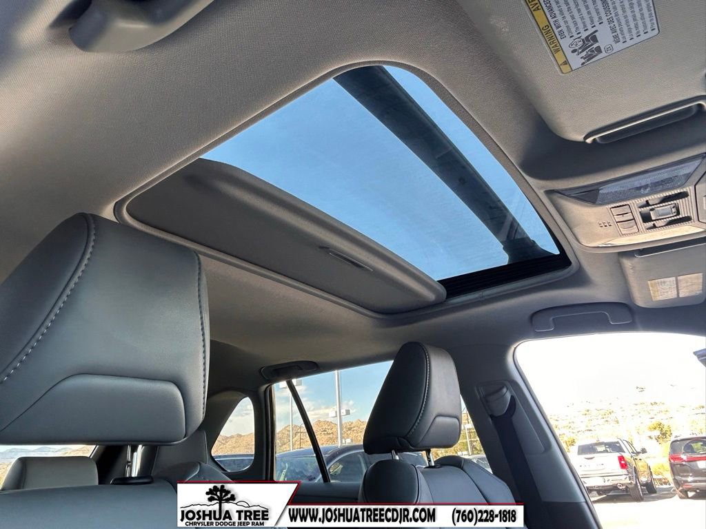 Used 2021 Toyota RAV4 XLE Premium image 24