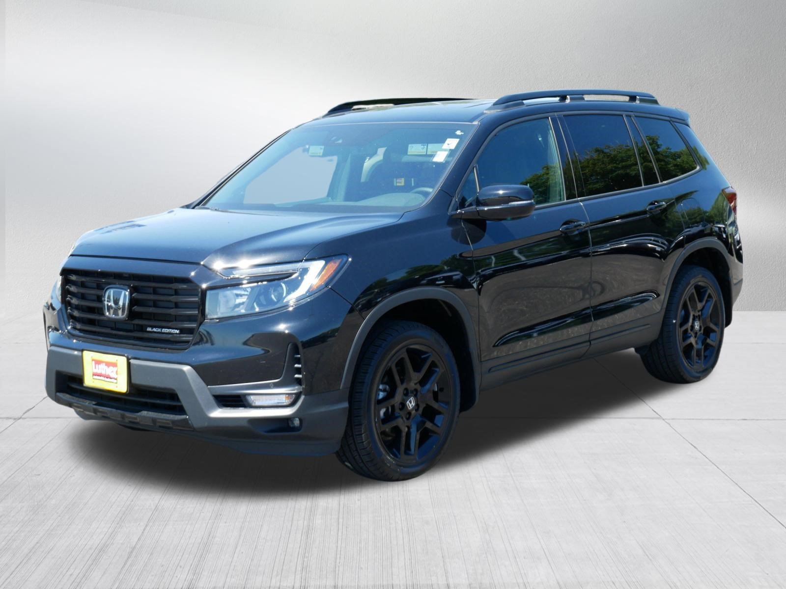 Used 2024 Honda Passport Black Edition image 3