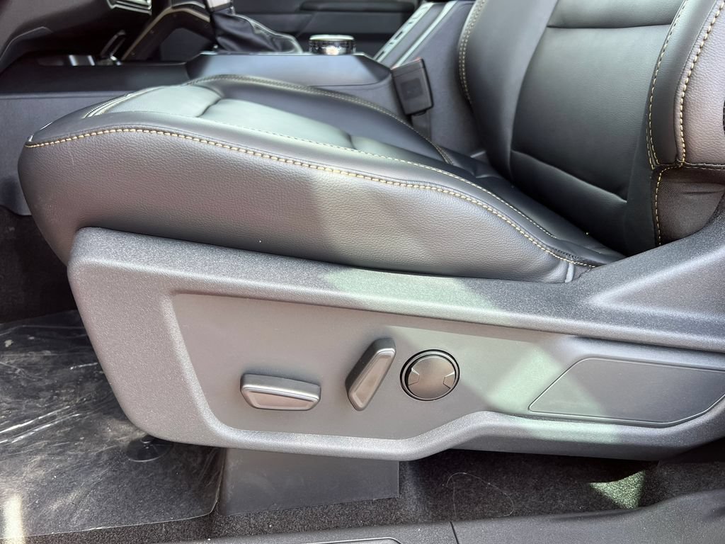 Used 2026 Ford Bronco Badlands AWD/4WD image 10