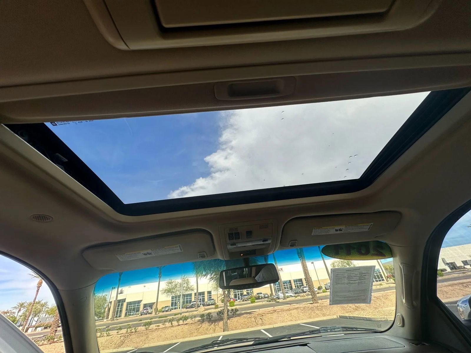 Used 2011 GMC Yukon XL SLT w/ SLT-2 Equipment Package image 17