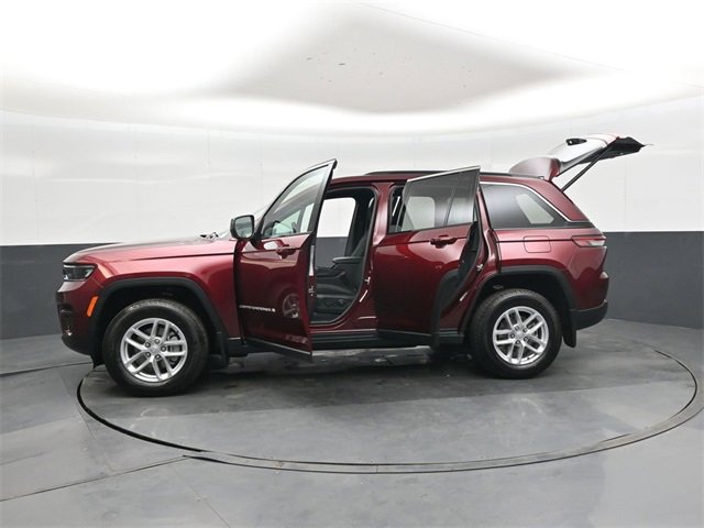 New 2025 Jeep Grand Cherokee Laredo X w/ Luxury Tech Group I image 49