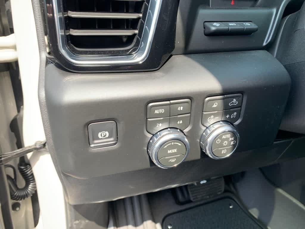 Used 2026 GMC Sierra 1500 Denali w/ Technology Package AWD/4WD image 25