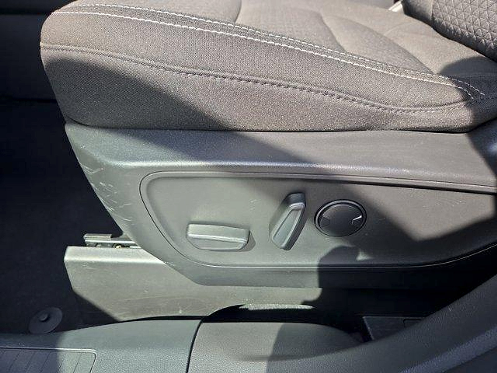 Certified 2023 Ford Escape Active AWD/4WD image 12