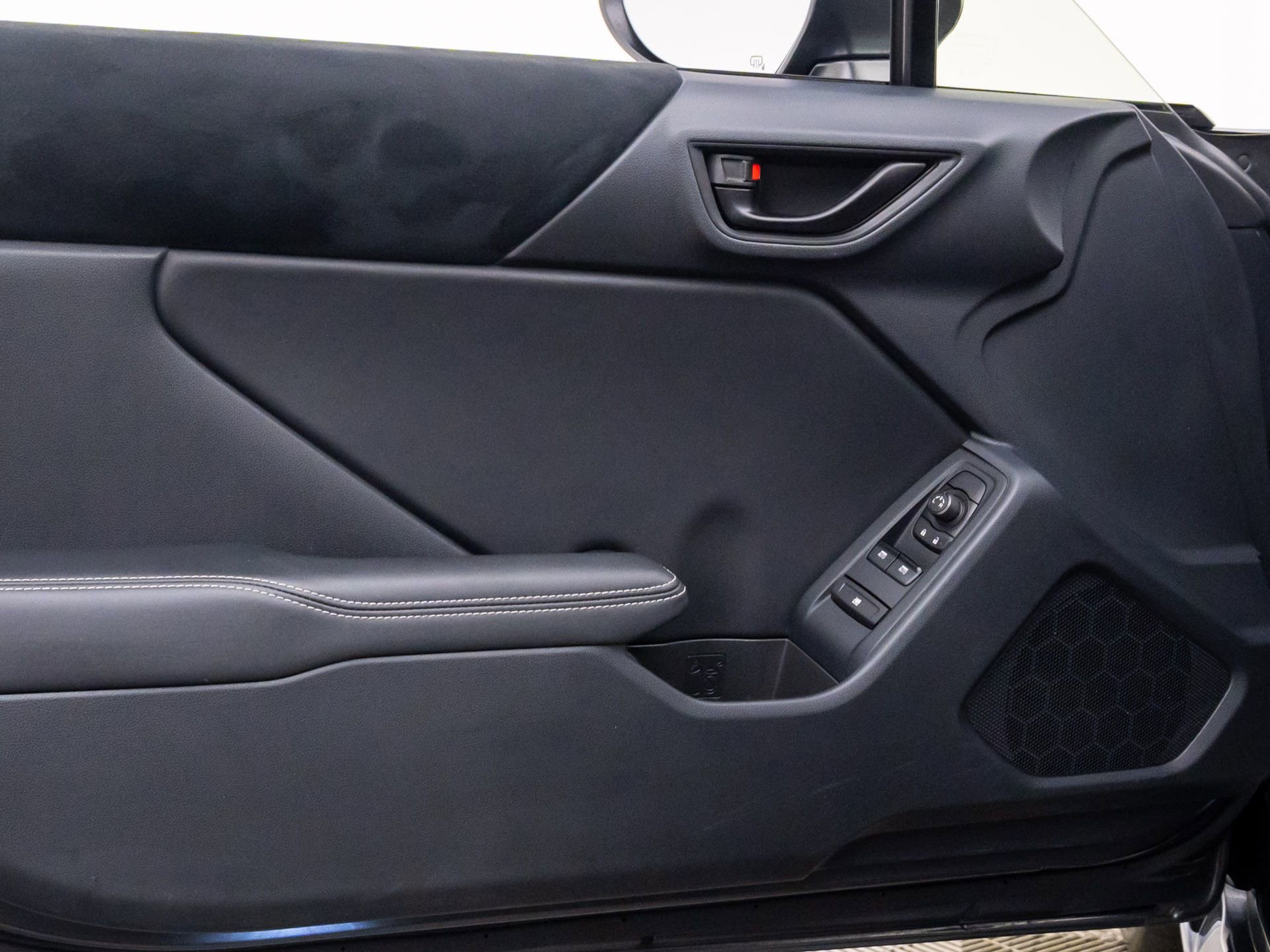 Used 2023 Toyota GR86 Premium w/ ALL Weather Mat Package (TMS) image 13