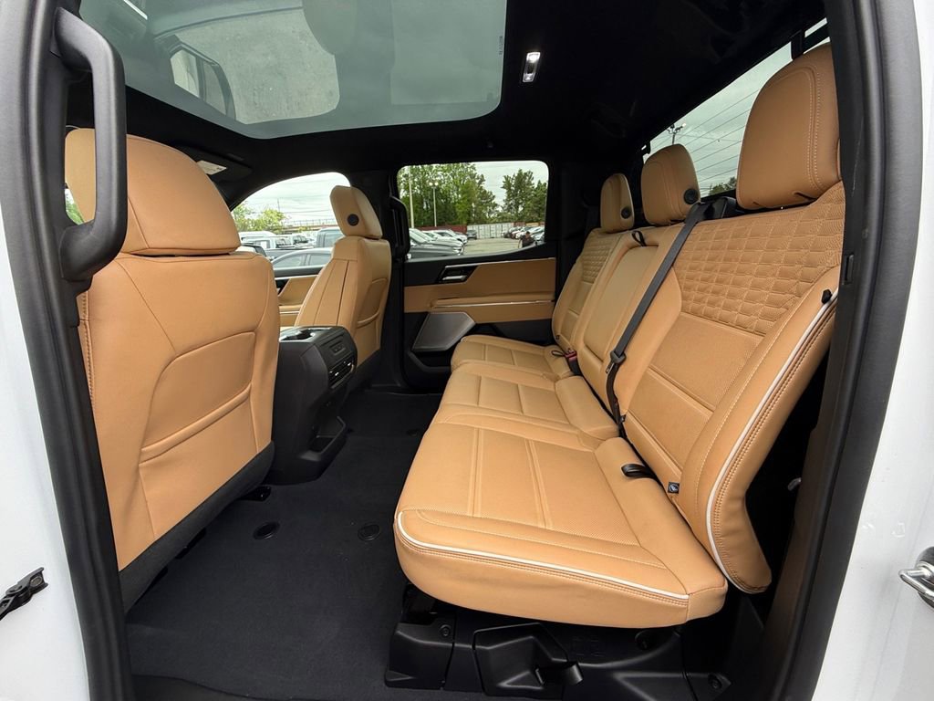 Used 2025 GMC Sierra EV Denali AWD/4WD image 25