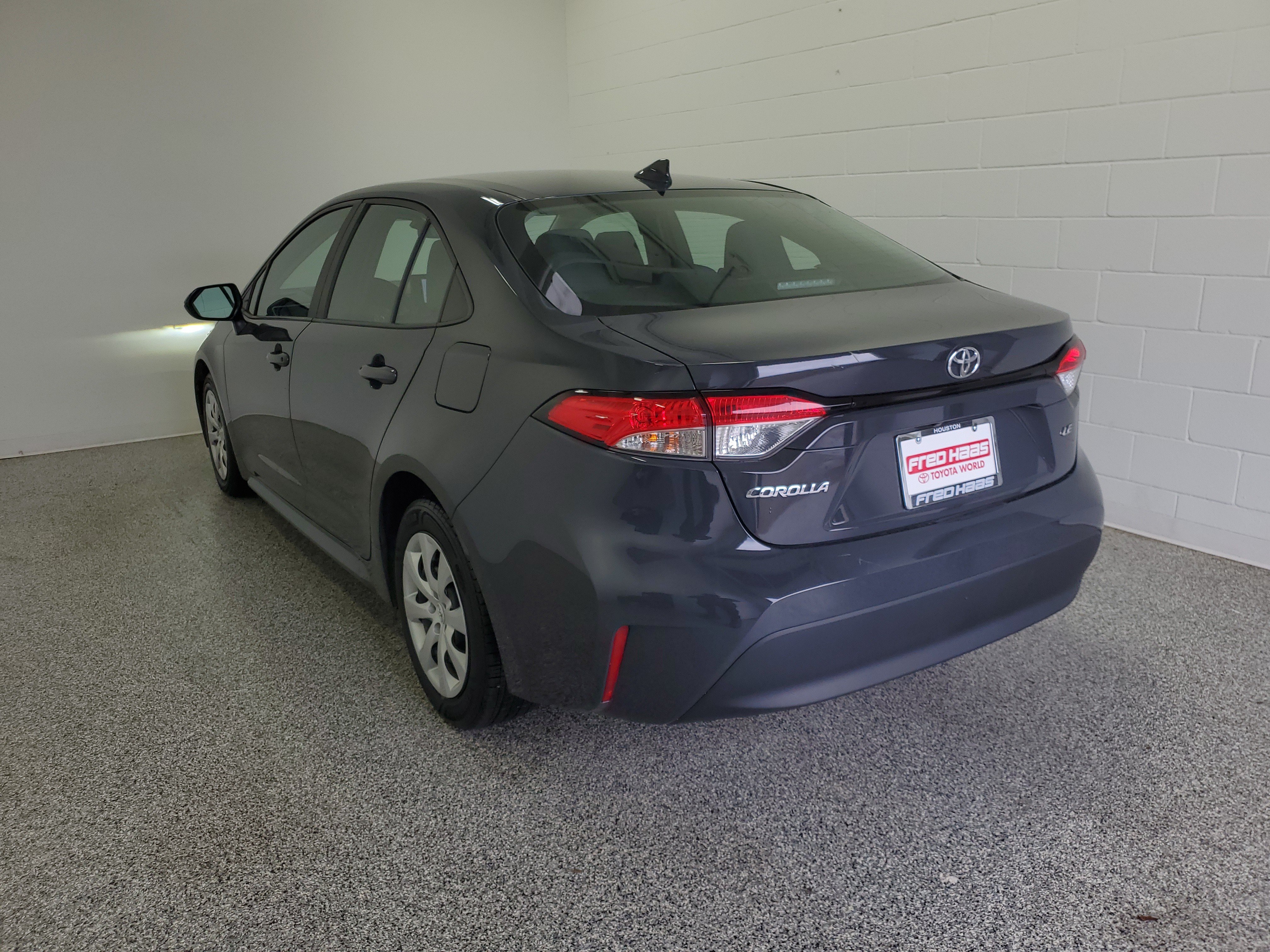 Used 2024 Toyota Corolla LE FWD image 6