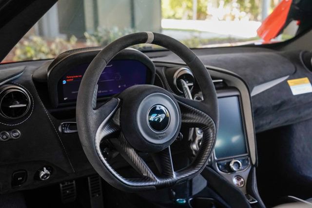 Used 2021 McLaren 765LT image 66