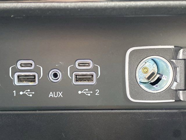 Used 2024 Jeep Grand Cherokee Laredo image 17