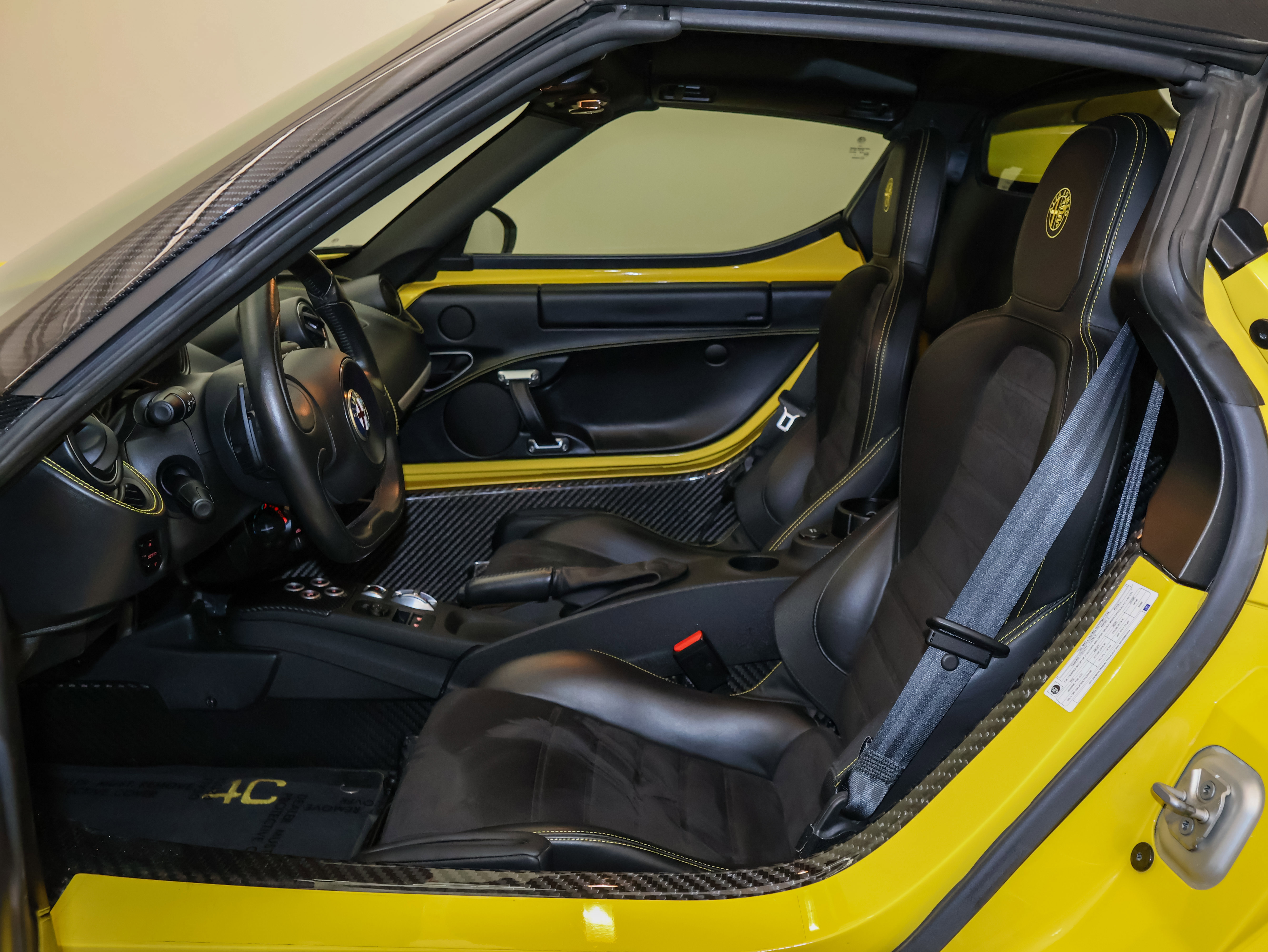 Used 2015 Alfa Romeo 4C Spider w/ Spider Track Package 2 image 11