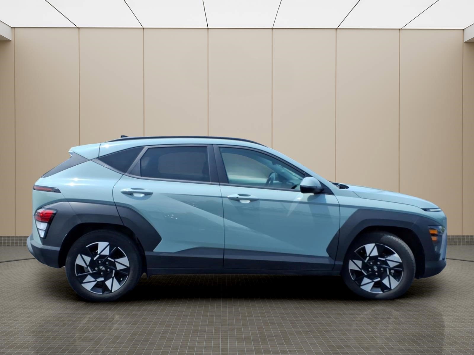 Used 2024 Hyundai Kona SEL FWD image 7