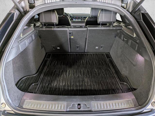 Used 2019 Land Rover Range Rover Velar R-Dynamic SE image 7