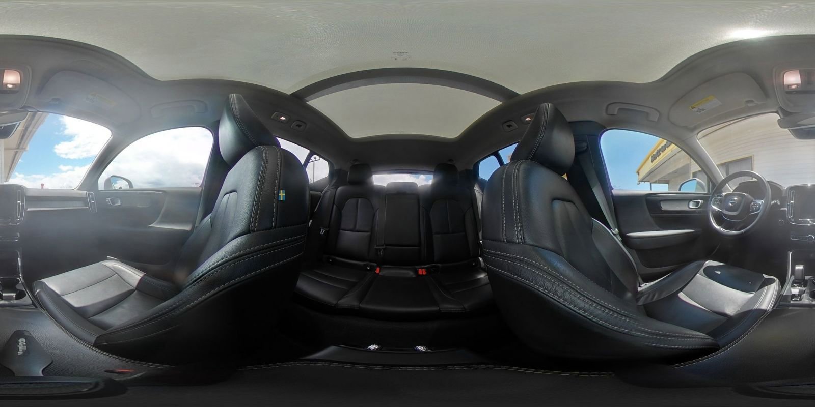 Used 2024 Volvo XC40 B5 Core AWD/4WD image 44