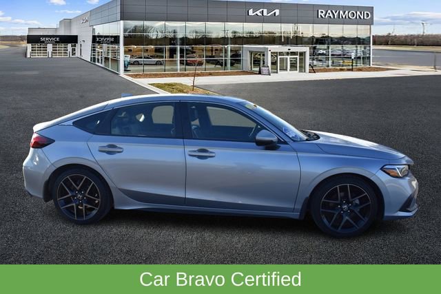 Used 2022 Honda Civic Sport Touring image 2